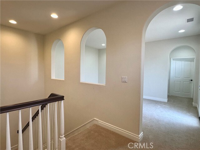 Building Photo - 50 Winding Way
