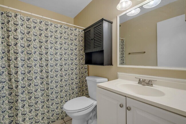 Building Photo - 1826 Meriadoc Rd