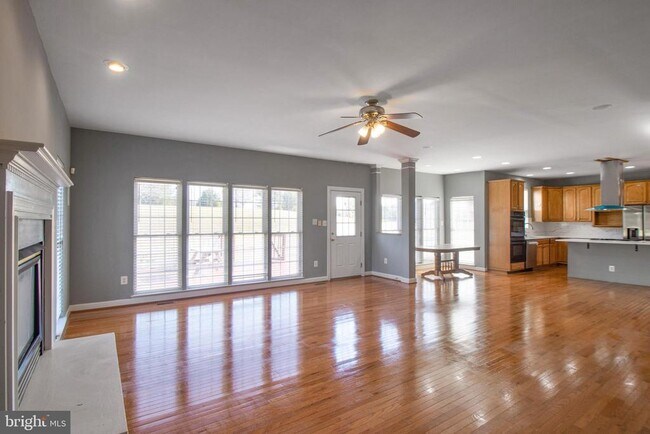 Building Photo - 15309 Lions Den Rd