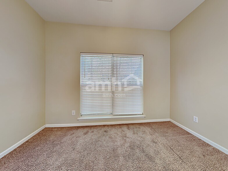 Building Photo - 517 Pritchards Point Dr