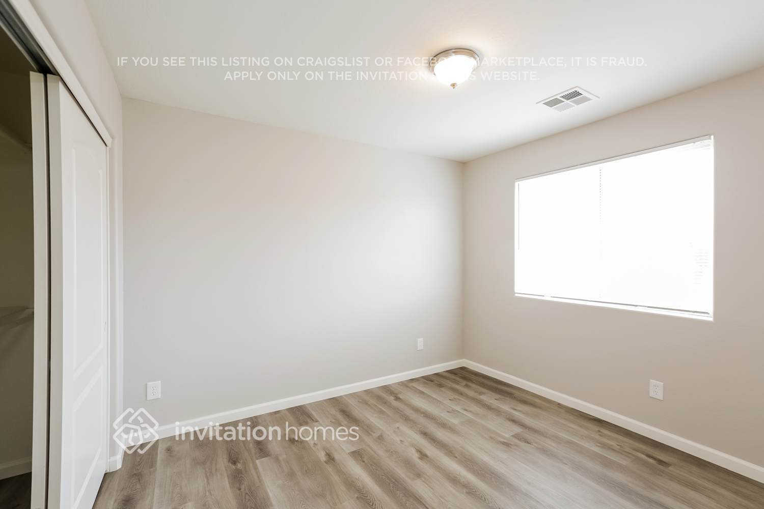 Building Photo - 7233 S 39th Way