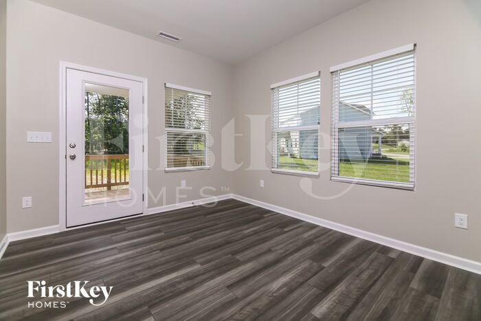 Building Photo - 456 Barnes Lndg Dr