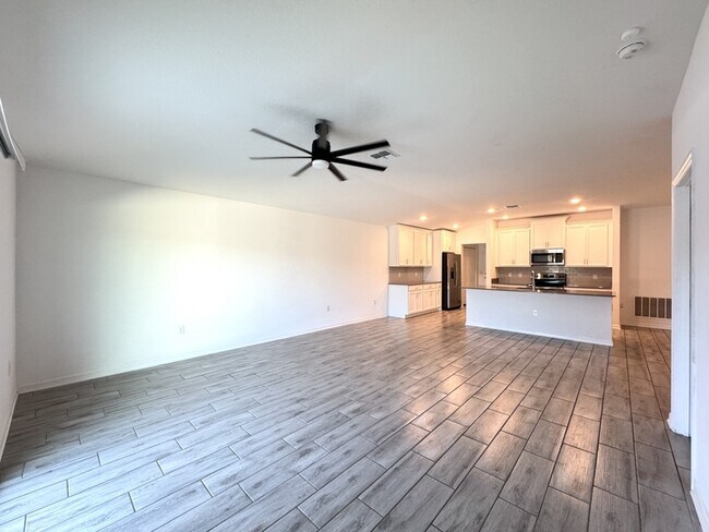 Building Photo - 5442 Limestone St