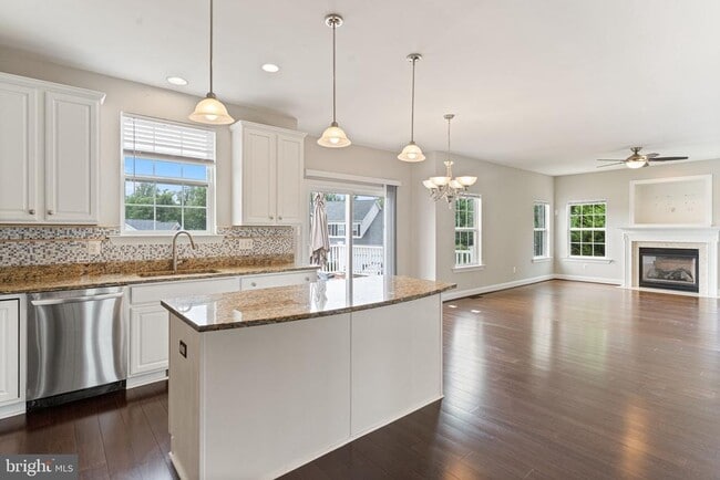 Building Photo - 7495 Cavalcade Dr