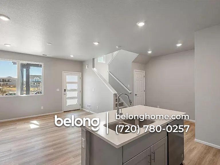 Building Photo - 6377 N Netherland Ct