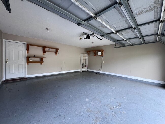 Building Photo - 3 bedroom 2 bath house in Berwick