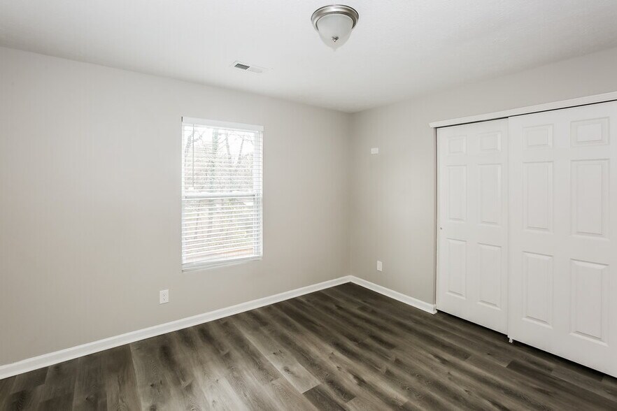 Building Photo - 6464 Matlea Ct