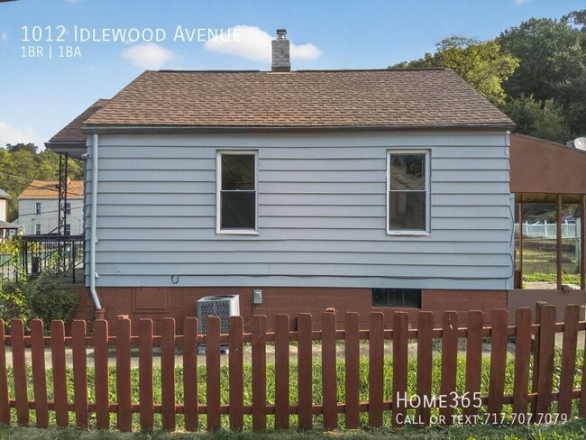 Building Photo - 1012 Idlewood Ave