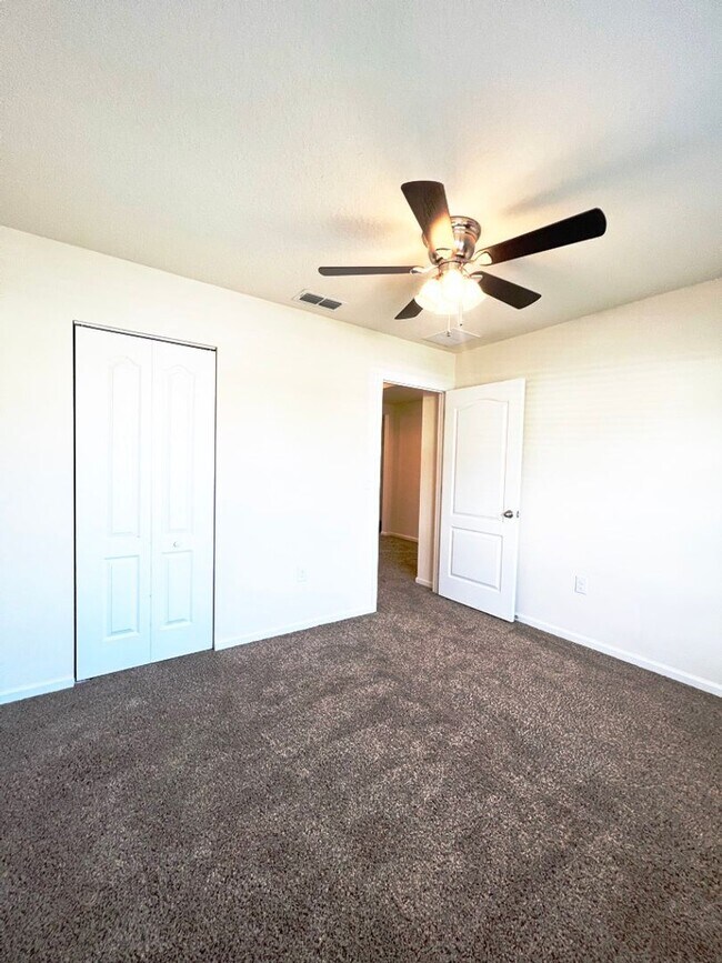 Building Photo - 12024 Sea Grove Pl