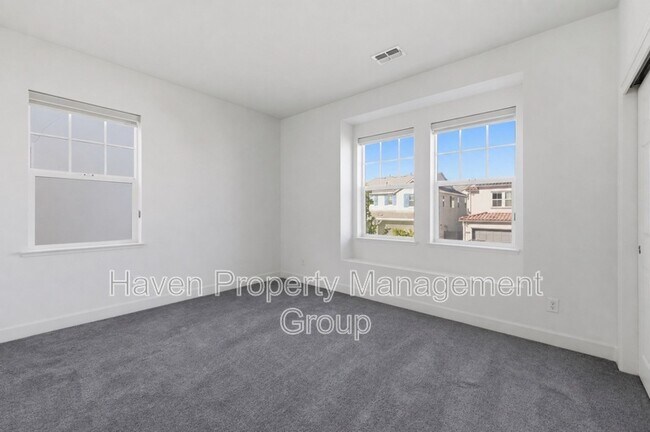Building Photo - 3003 Neil Jerome Dr
