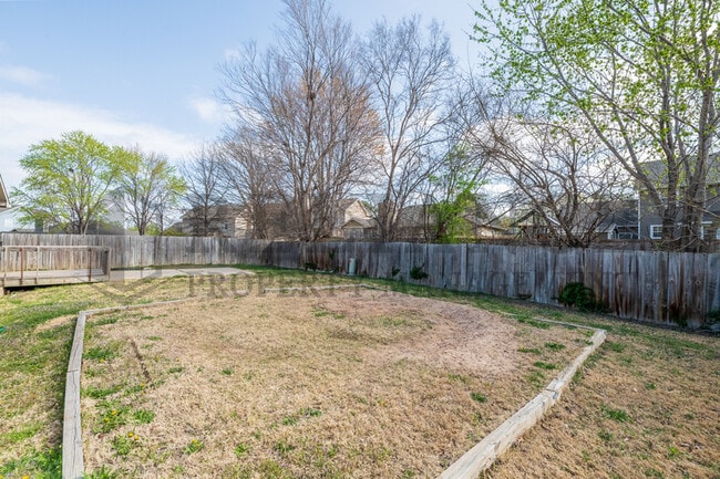 Building Photo - 3826 N Cranberry St