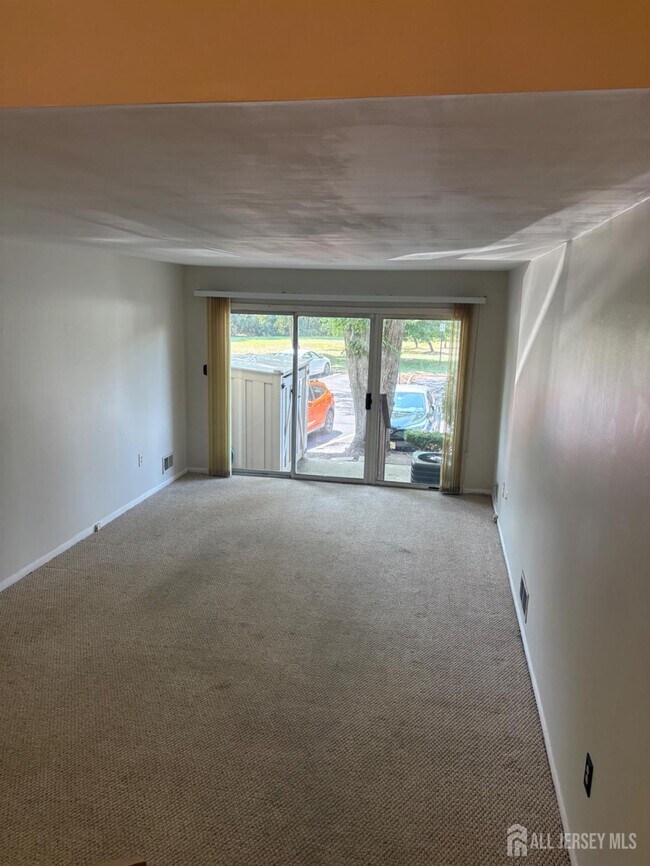 Building Photo - 1112 Schmidt Ln