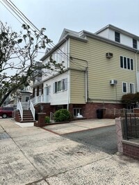 Building Photo - 24 E 31st St