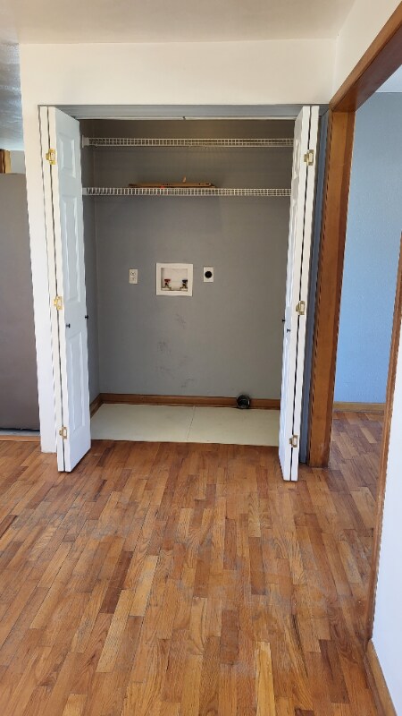 Building Photo - 1420 W Poplar St