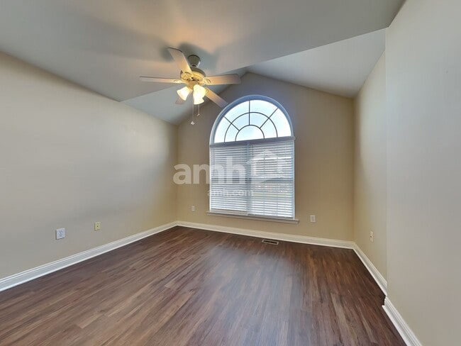 Building Photo - 4455 Hackberry Ct