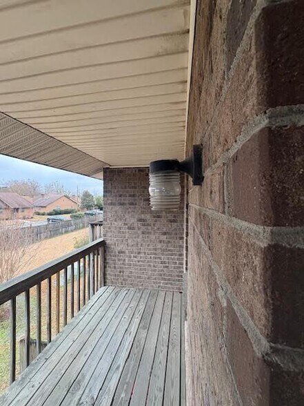 Building Photo - 3103 Sherwin Dr