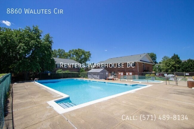 Building Photo - 8860 Walutes Cir