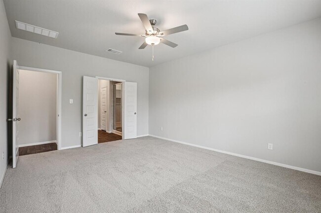 Building Photo - 2405 Ambling Trl