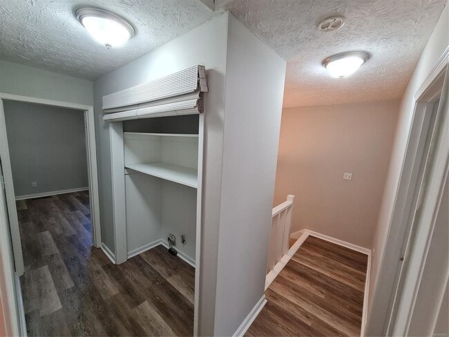 Building Photo - 1613 Cobblestone Ct