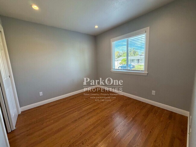 Building Photo - 5098 Black Oak Rd