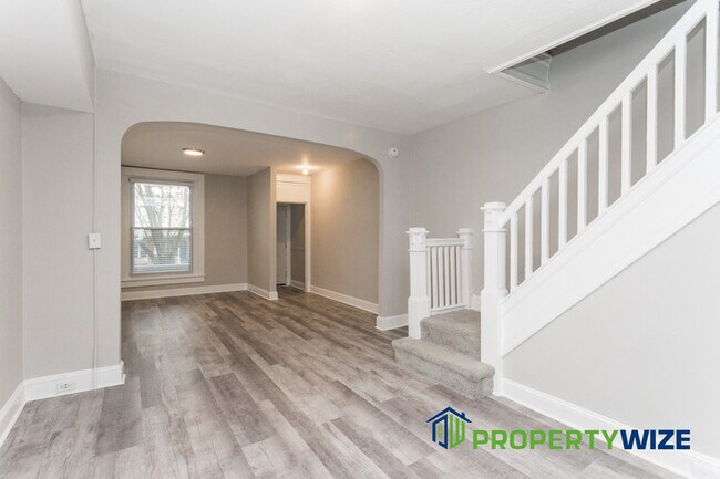 Building Photo - 1814 E 30th St