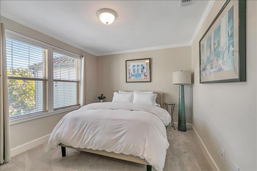Bedroom 2 (currently has twin beds) - 1504 Pear Tree Ln