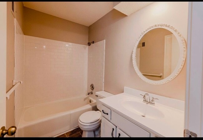 Building Photo - 6809 W 149th Terrace