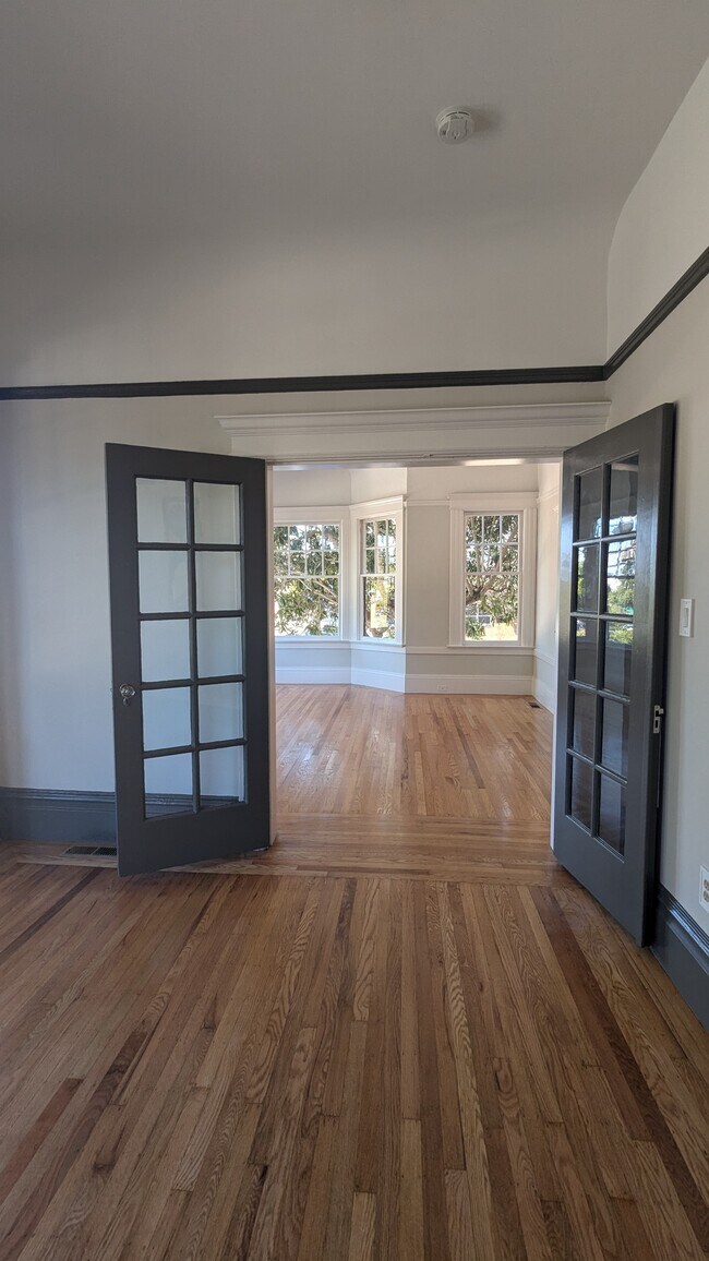 Building Photo - 1201 Willard St