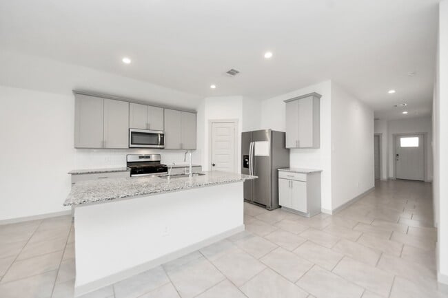 Building Photo - 4911 Pne Hvn Ln