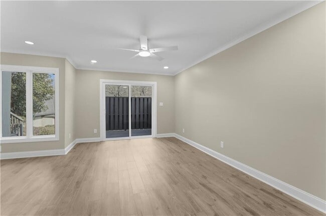 Building Photo - 49 Ivy Gates NE