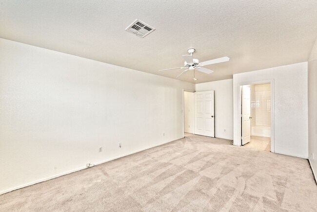 Building Photo - 1637 Cave Spring Dr