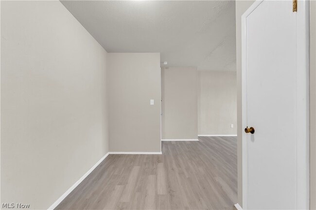 Building Photo - 1415 Wyandotte Ave