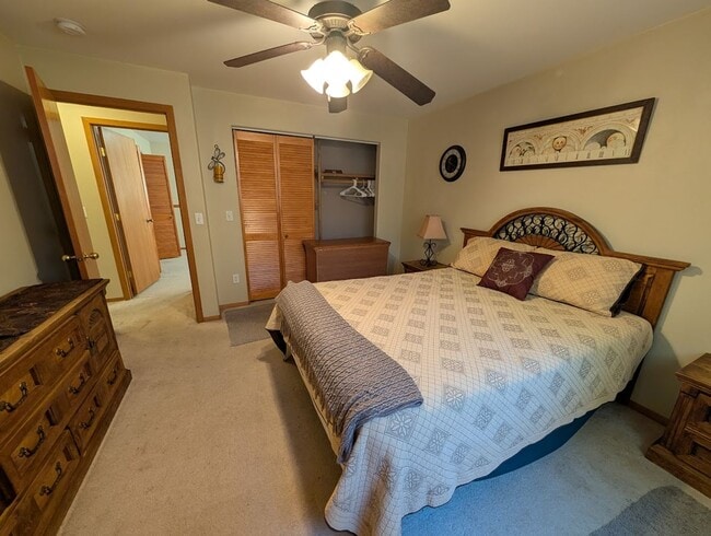 Building Photo - Gorgeous large Clarkston Heights duplex