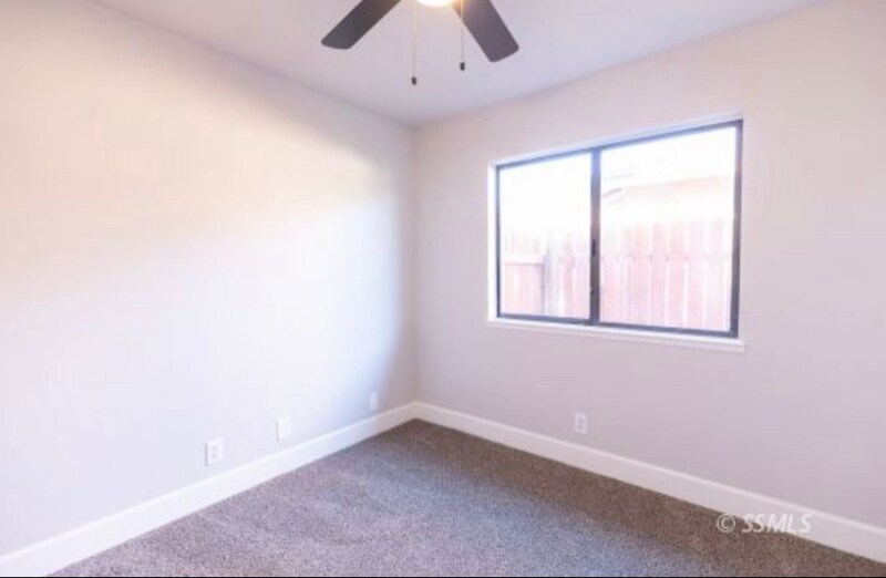 Building Photo - 608 E California Ave