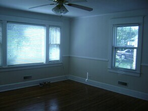 Building Photo - 1206 Cherry Ave