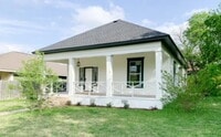 Building Photo - "Charming 3-Bed, 2-Bath Retreat with 1,333...