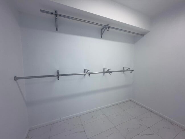 Building Photo - 1200 SW 125th Ave