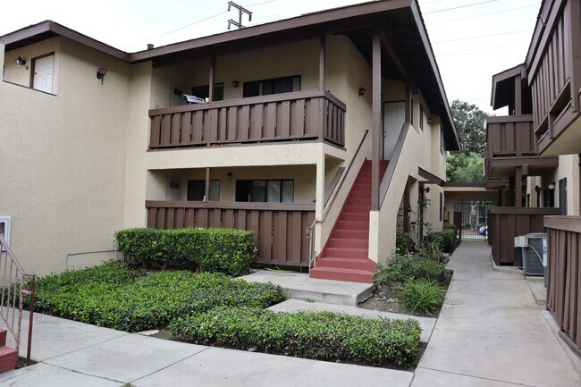 Building Photo - Upland Villas Apartments