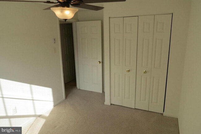 Building Photo - 2208 Wimbledon Cir