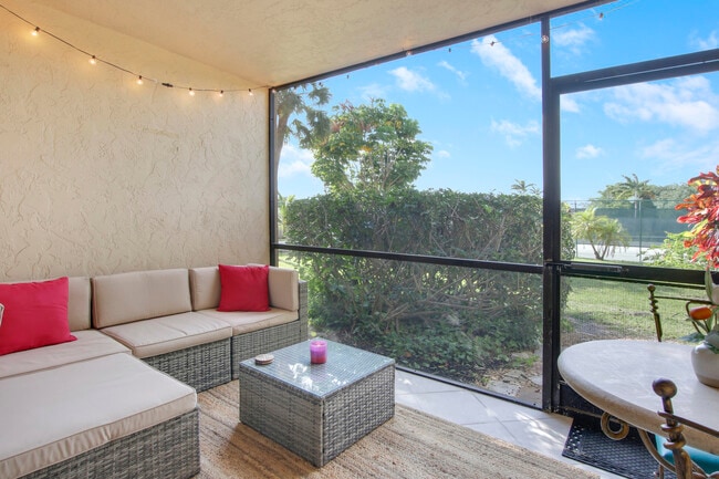 Building Photo - 755 Dotterel Rd