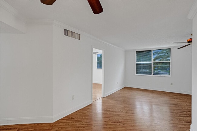 Building Photo - 9351 Lime Bay Blvd