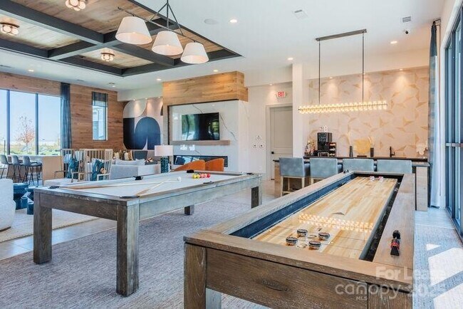 Building Photo - 1035 Strensall Ln