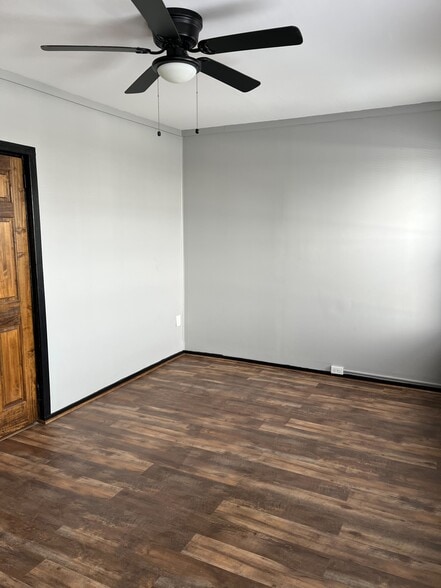 Building Photo - 638 4th St