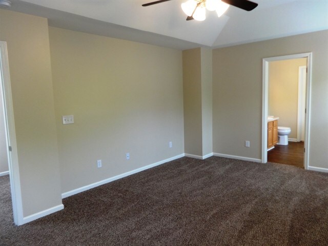 Building Photo - 105 Graduate Ln