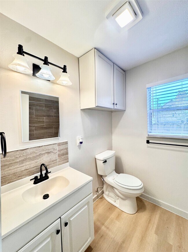 Building Photo - 1307 Willard St