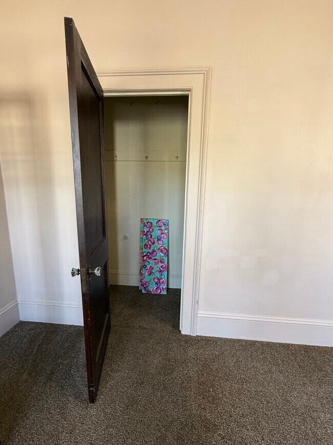 Building Photo - 1829 Main Street-3