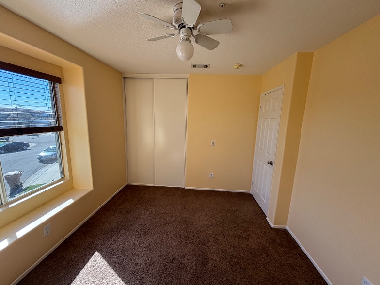 Building Photo - 10463 Graham Ct