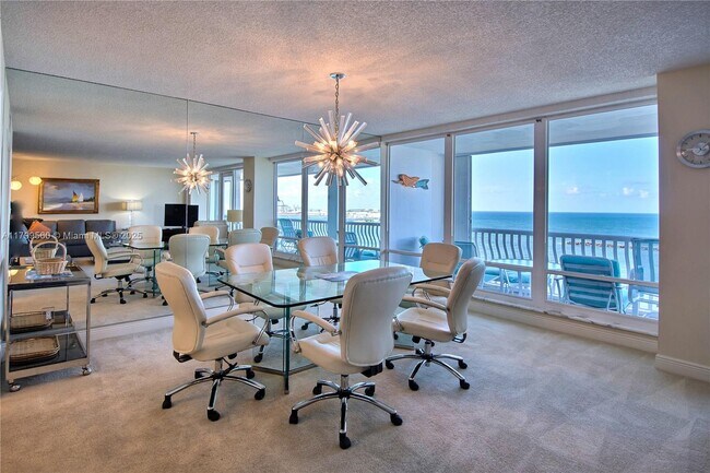 Building Photo - 2200 S Ocean Ln