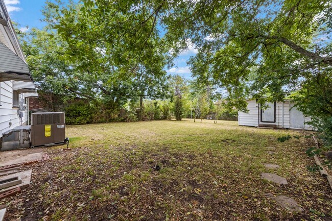 Building Photo - Great Home in Great Condition