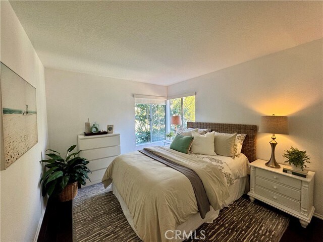 Building Photo - 182 Westport